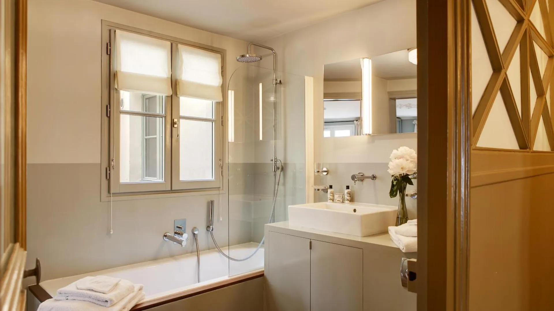 Apartment Paris Louvre Design Residence France